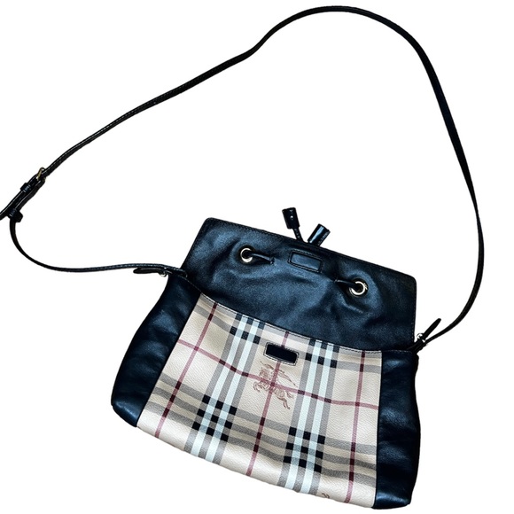 Burberry Small Hayamarket Check Clutch Bag - Detachable Strap - Black 39249901 - Picture 3 of 15